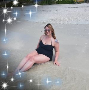 Meet your Posher, Lacey